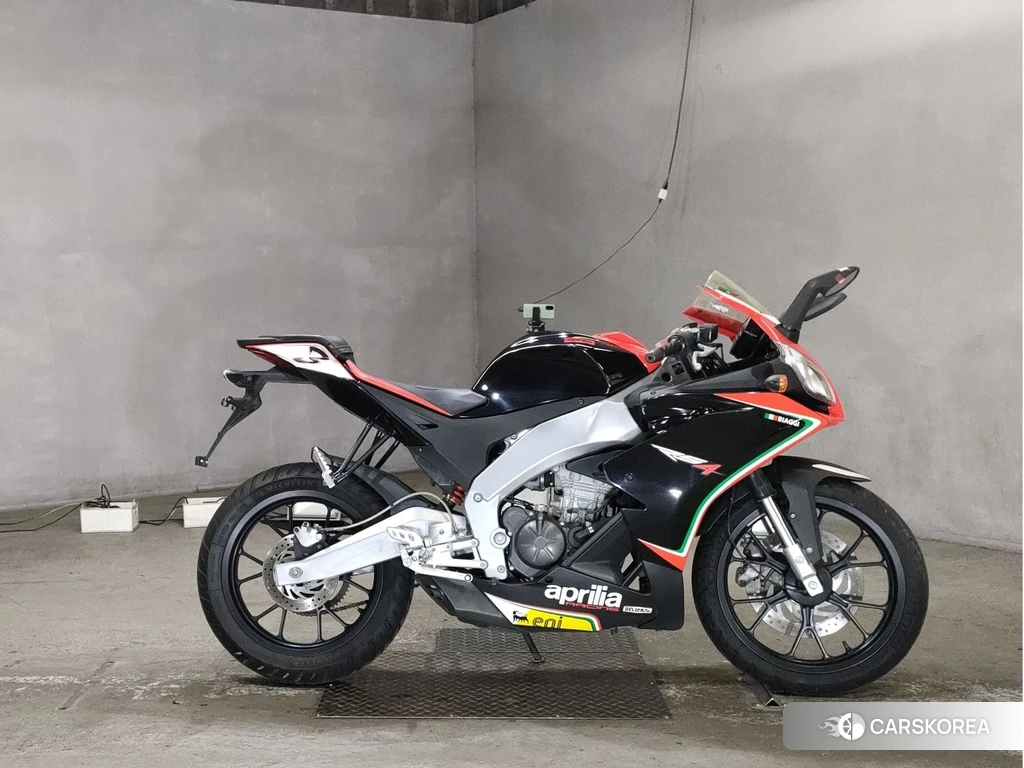 Проданный Aprilia RS4 125 2012 из Японии