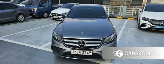 Mercedes-Benz E-Class W213 2020 Серый из Кореи