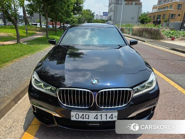 BMW 7 Series (G11) 2018 Черный из Кореи