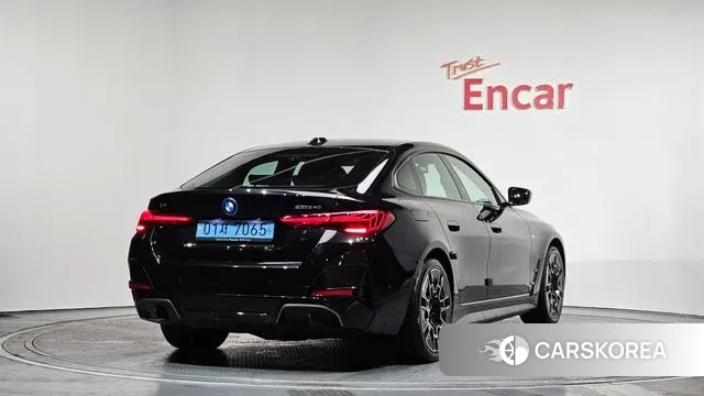 BMW i4 2025 Черный из Кореи