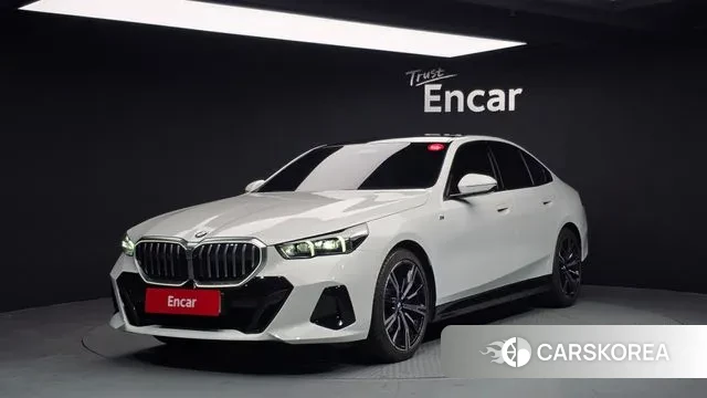 BMW 5 Series (G60) 2025 Белый из Кореи