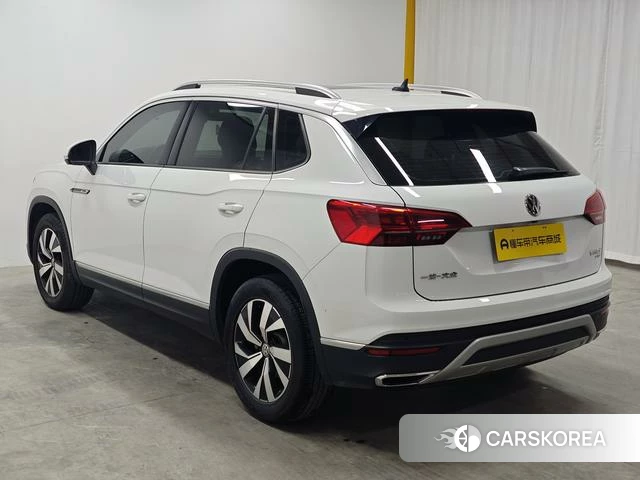 Volkswagen Tanyue 2021 Белый из Китая