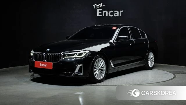 BMW 5 Series (G30) 2021 Черный из Кореи