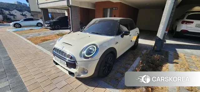 Mini Cooper S 2018 Белый из Кореи