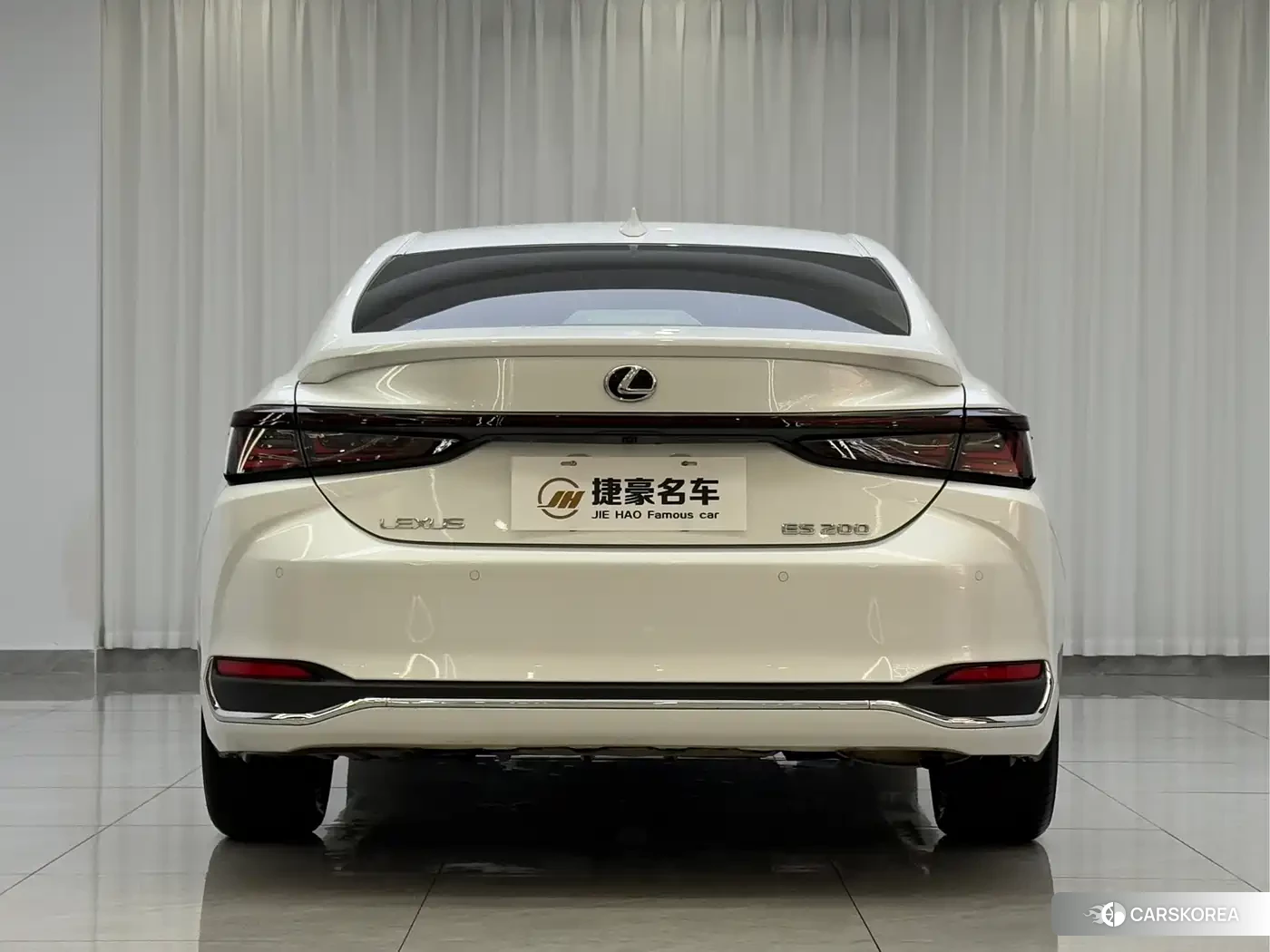 Lexus ES 2025 Белый из Китая