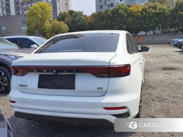 Geely Automobile Emgrand 2021 Белый из Китая