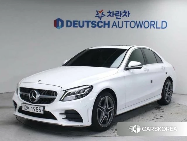 Mercedes-Benz C-Class W205 2019 Белый из Кореи