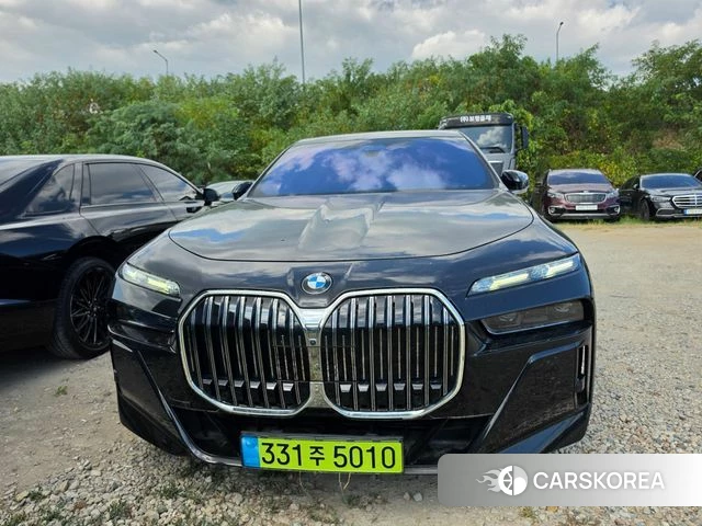 BMW 7 Series (G70) 2024 Черный из Кореи