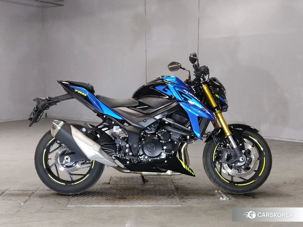 Проданный Suzuki GSX-S750 2023 из Японии