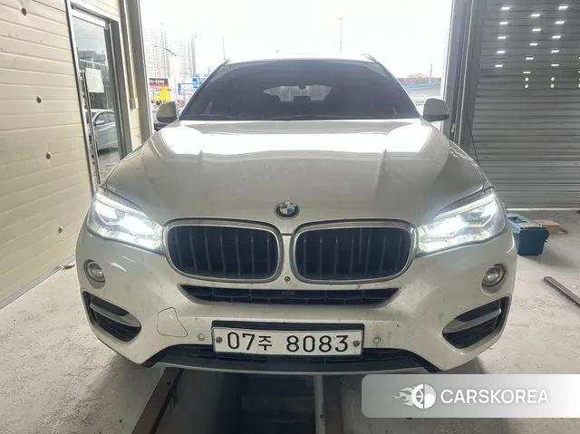 BMW X6 (F16) 2019 Белый из Кореи
