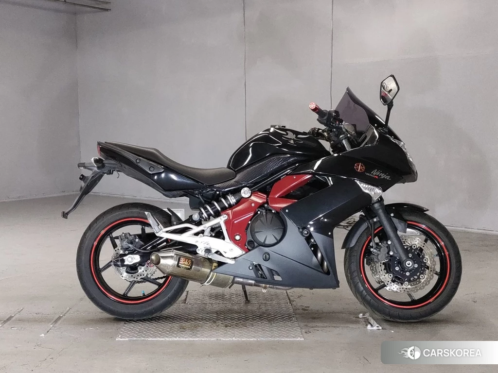 Проданный Kawasaki NINJA 400R 2010 из Японии, фото 2