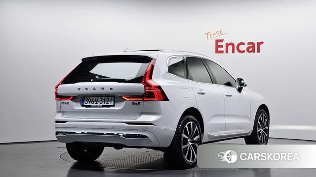 Volvo XC60 second Generation 2025 Белый из Кореи
