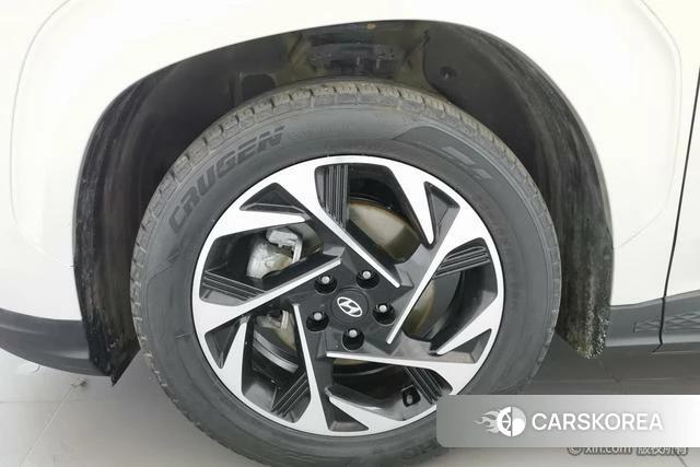 Hyundai Kustu 2022 Темно-серый из Китая