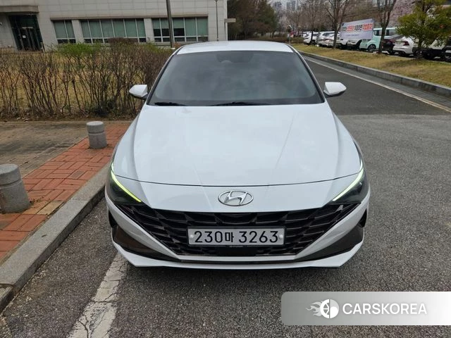 Hyundai Avante (CN7) 2021 Белый из Кореи