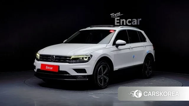 Volkswagen Tiguan second Generation 2020 Белый из Кореи