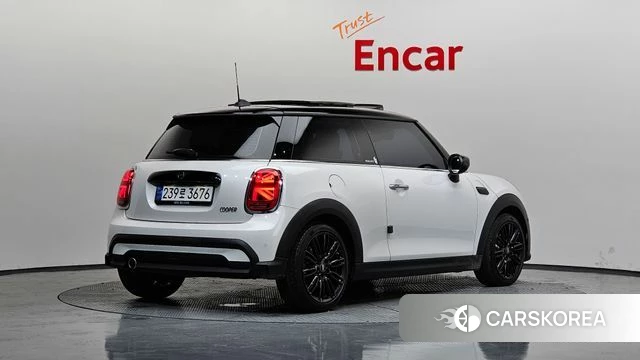 Mini Cooper 2023 Белый из Кореи