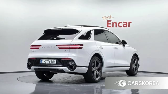 Genesis GV70 2023 Белый из Кореи