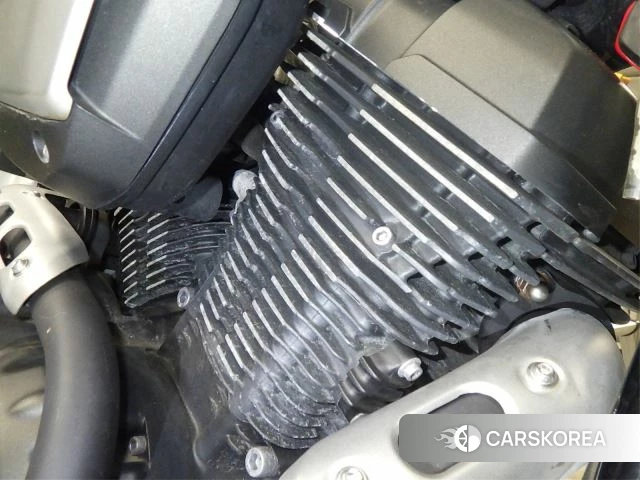 Engine photo