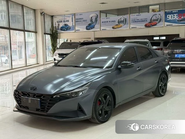 Hyundai Elantra 2023 Темно-серый из Китая