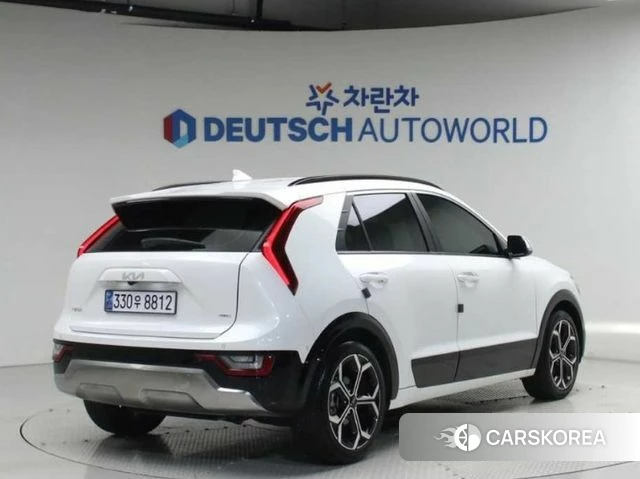 Kia Di Ol Nu Niro 2022 Белый из Кореи