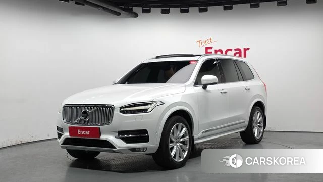 Volvo XC90 second Generation 2019 Белый из Кореи