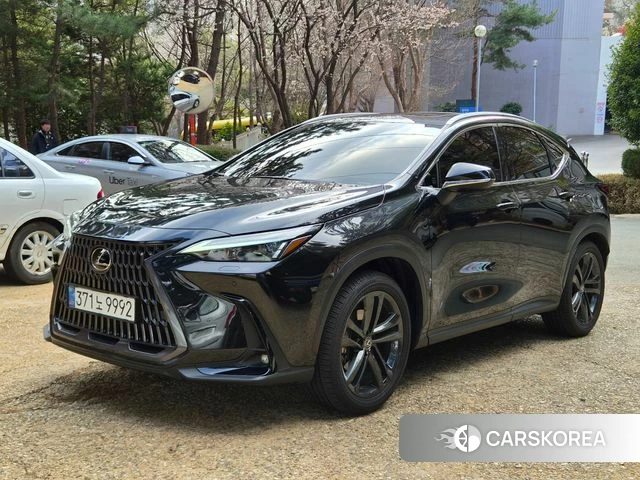 Lexus NX350h Second generation 2024 Черный из Кореи