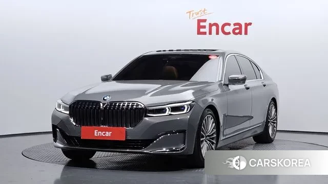 BMW 7 Series (G11) 2021 Серебристо-серый из Кореи