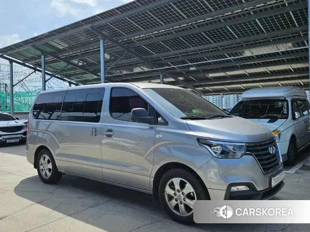 Hyundai The New Grand Starex 2019 Серебряный из Кореи