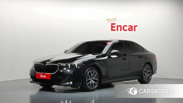 BMW 5 Series (G60) 2025 Черный из Кореи