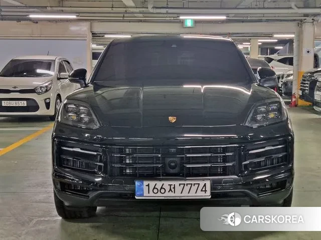 Porsche Cayenne (PO536) 2024 Черный из Кореи