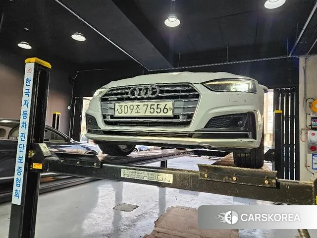 Audi A5 (F5) 2019 Белый из Кореи