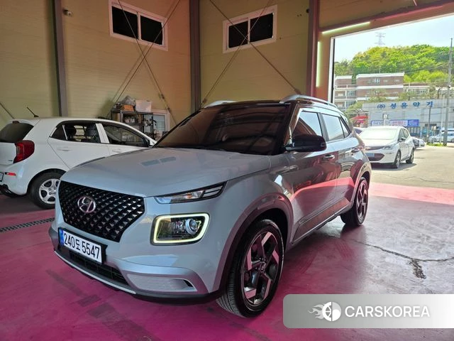 Hyundai Venue 2024 Серебристо-серый из Кореи