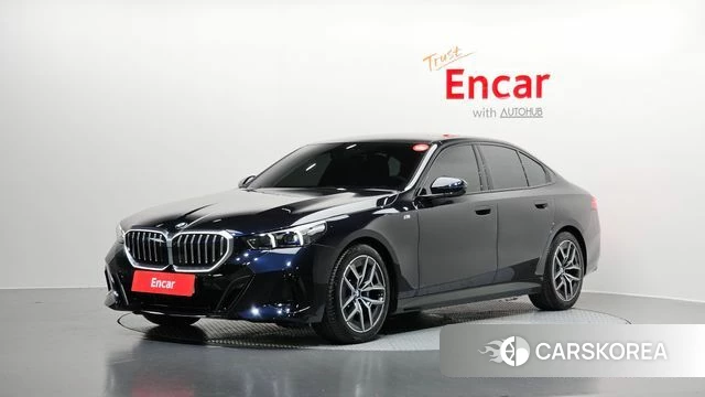 BMW 5 Series (G60) 2024 Черный из Кореи