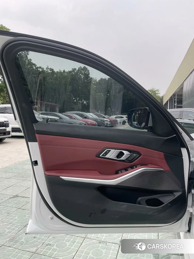 BMW 3 series 2023 Белый из Китая