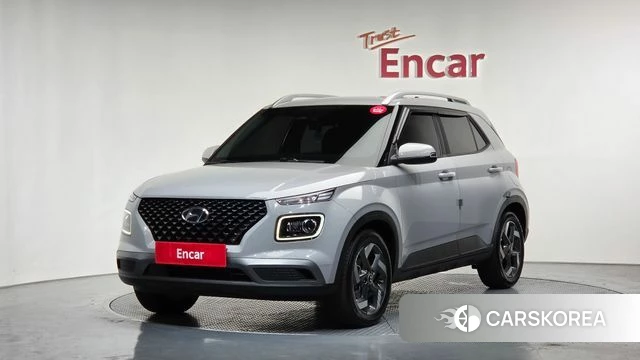 Hyundai Venue 2023 Серебристо-серый из Кореи