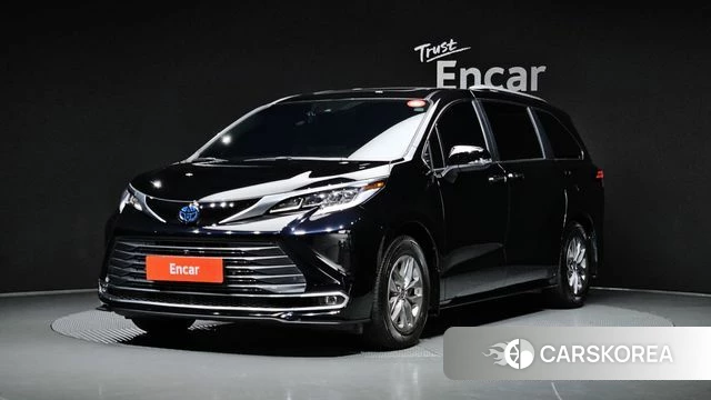 Toyota Sienna 4th Generation 2024 Черный из Кореи