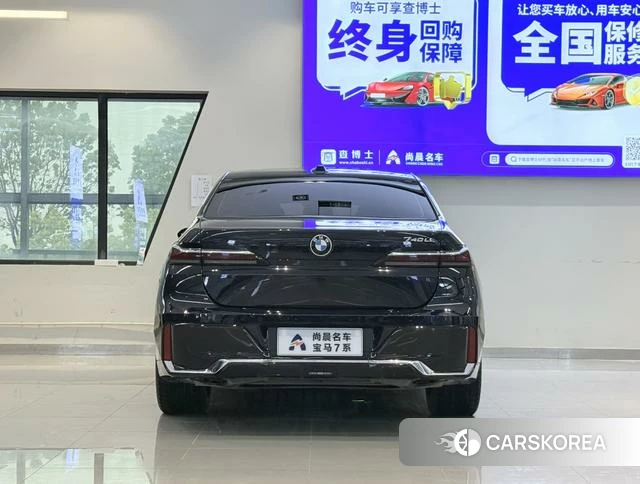 BMW 7 series 2023 Черный из Китая