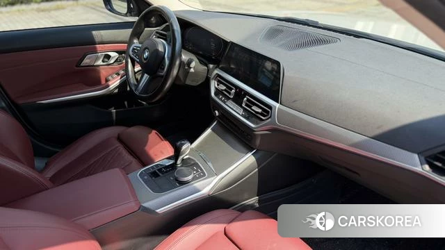BMW 3 series 2022 Белый из Китая