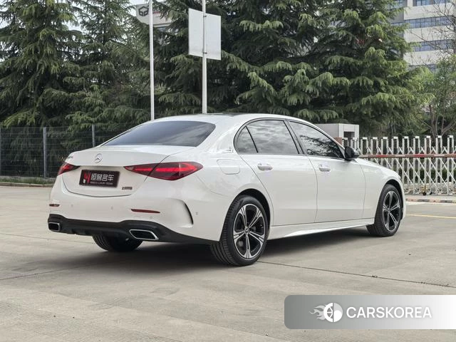Mercedes-Benz Class C 2022 Белый из Китая