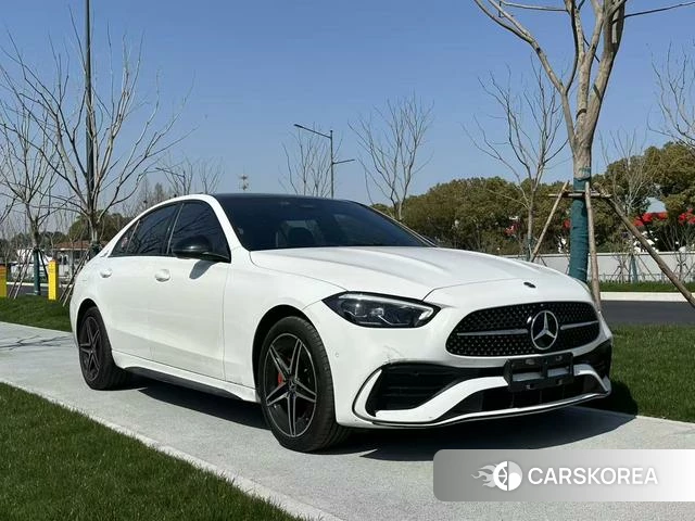 Mercedes-Benz Class C 2023 Белый из Китая