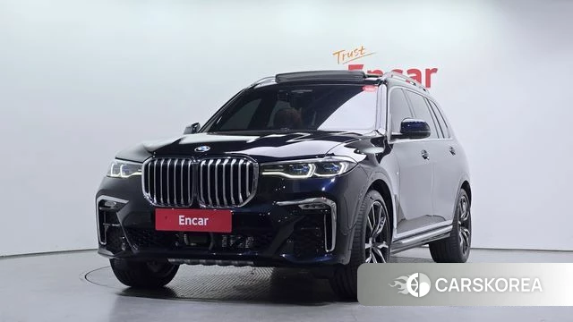 BMW X7 (G07) 2022 Черный из Кореи