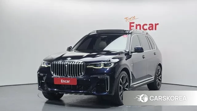 BMW X7 (G07) 2021 Черный из Кореи