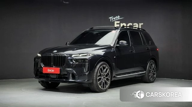 BMW X7 (G07) 2025 Черный из Кореи
