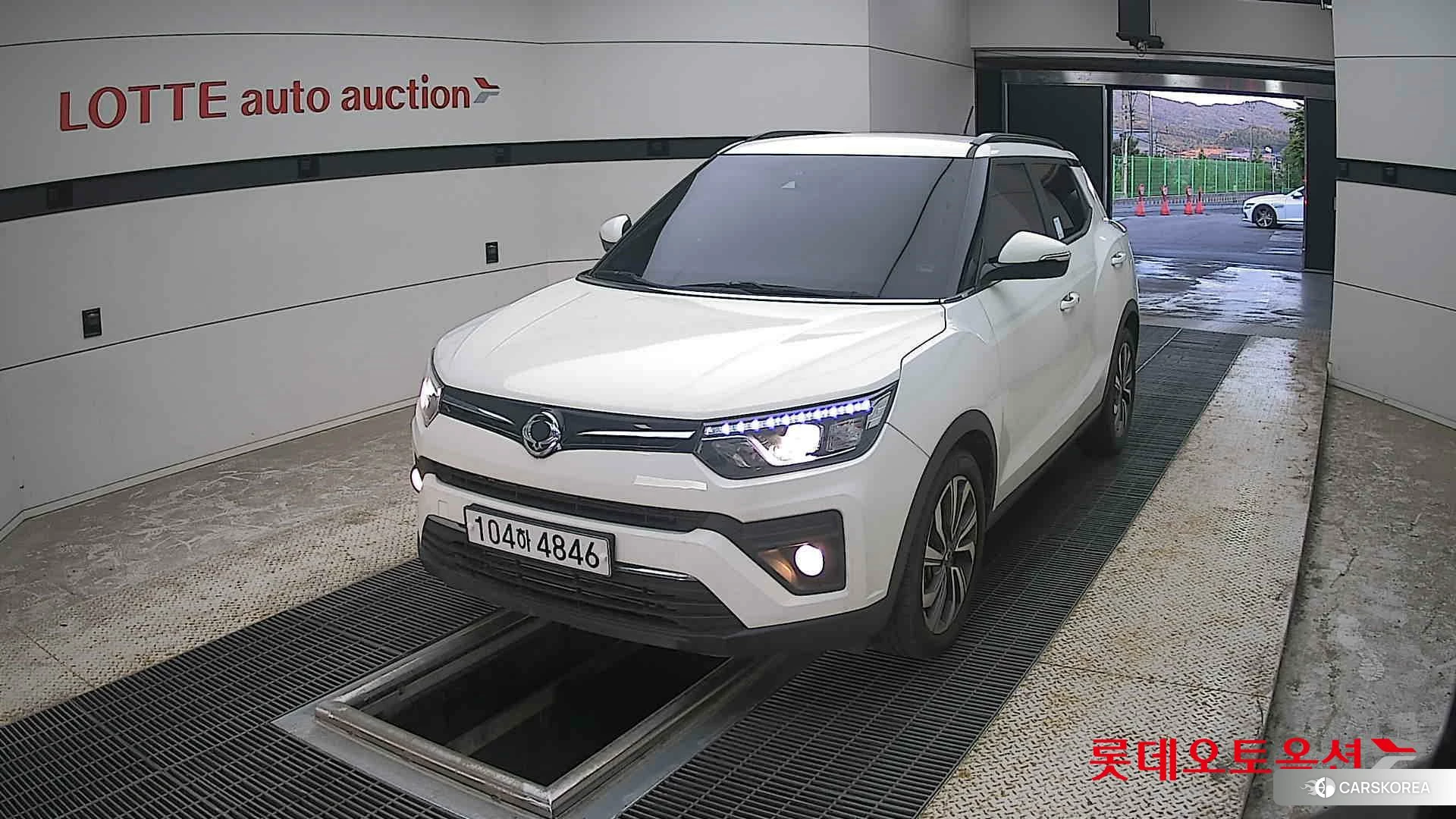 SsangYong Tivoli 2021 Grand White из Кореи