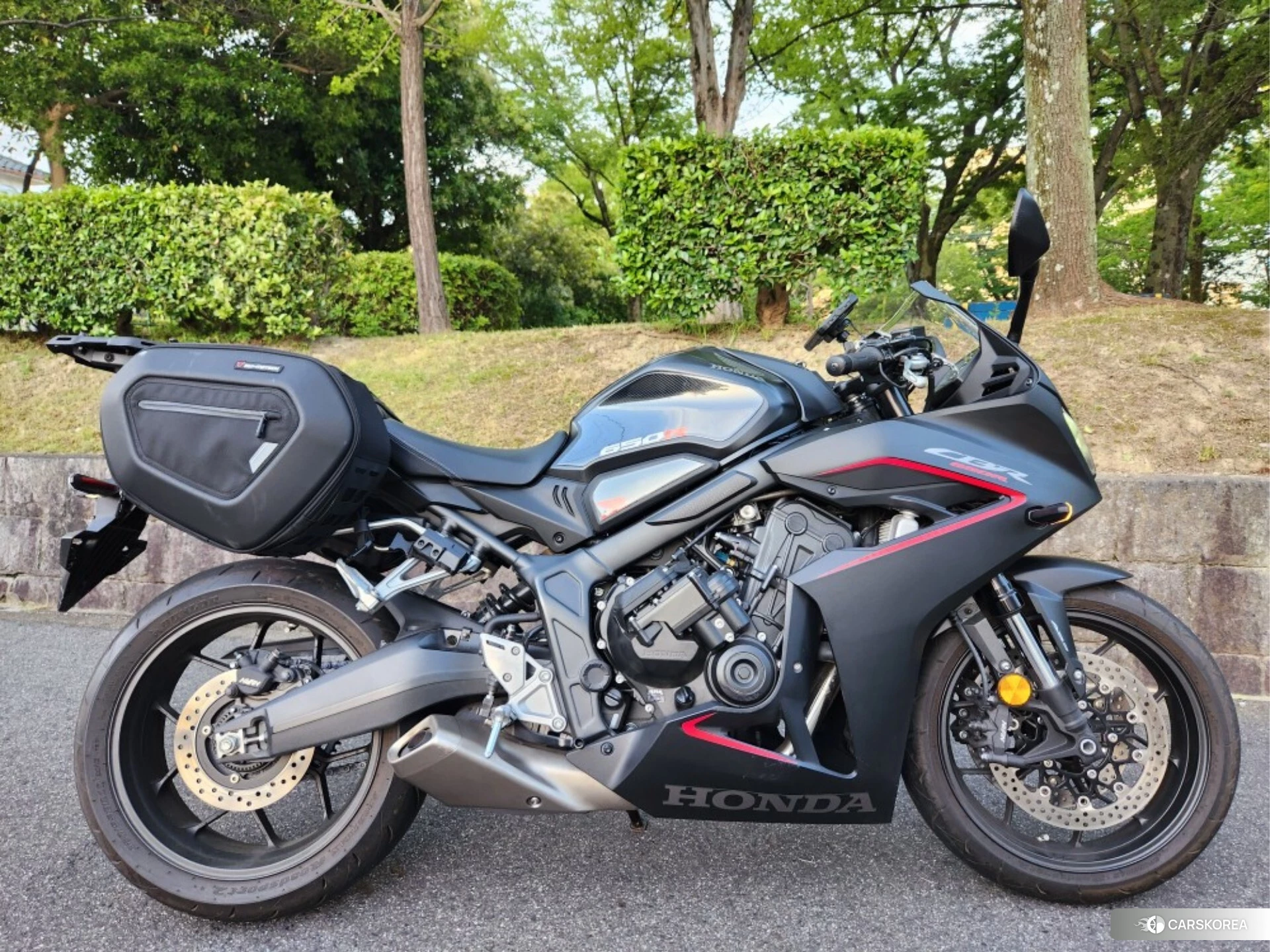 Honda CBR650R E-CLUTCH 2024 из Японии