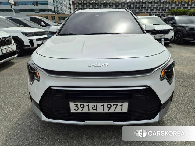 Kia Di Ol Nu Niro 2022 Белый из Кореи