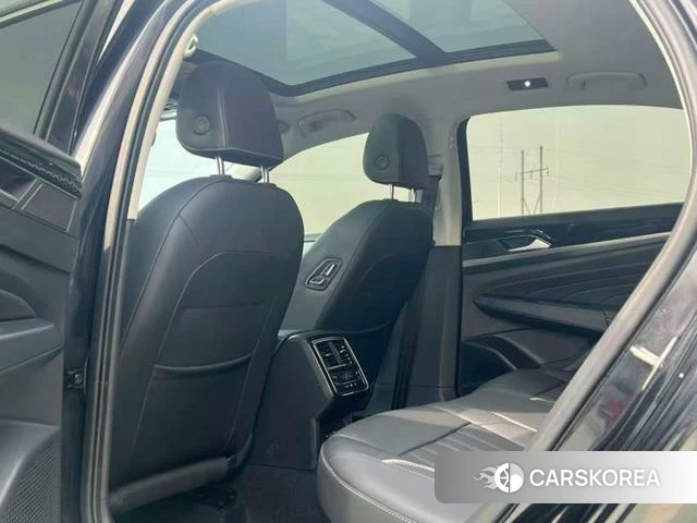 Volkswagen Passat 2023 Черный из Китая