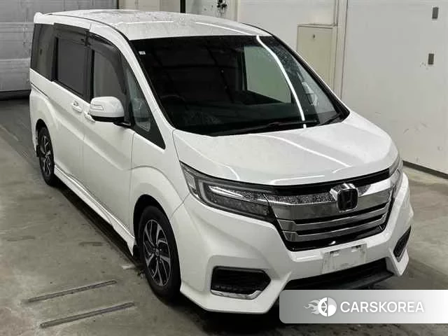Honda Stepwgn 2021 из Японии