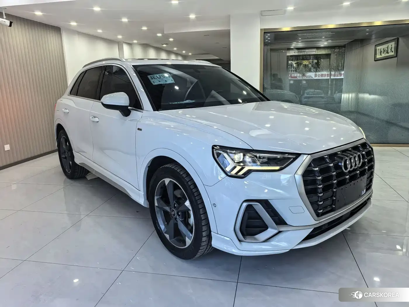 Audi Q3 2022 Белый из Китая