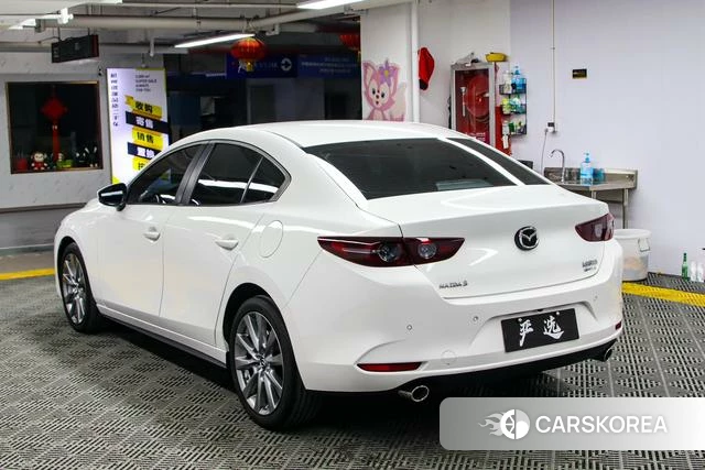 Mazda 3 Angkesaila 2023 Белый из Китая